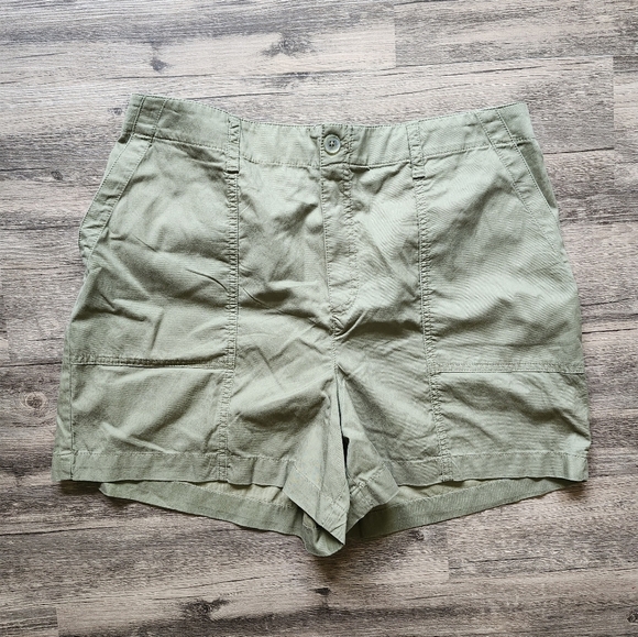 LOFT High Rise Olive Green Chino Shorts - Picture 1 of 4